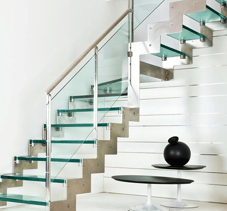 NOVOSTI: Staklene stepenice